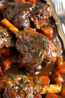 Lamb - Lamb shanks in red wine slow cooker recipes